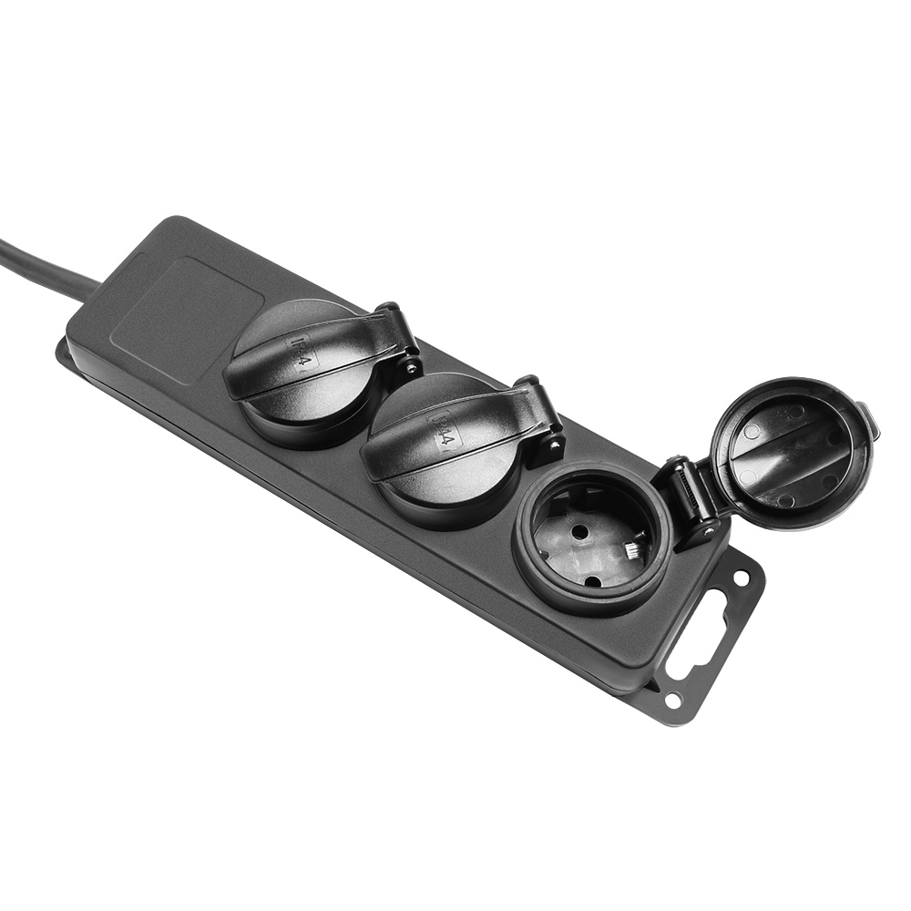 Ciabatta a 3 prese classe di protezione IP44