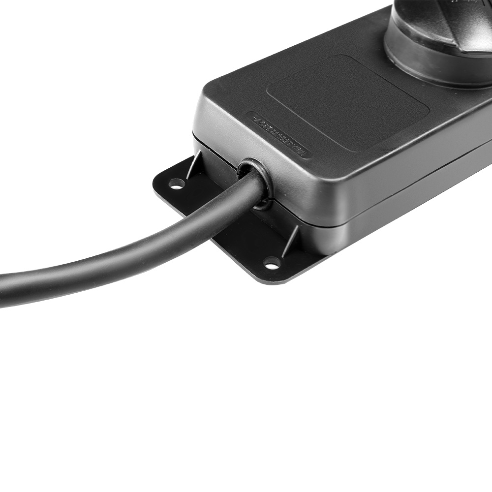 Ciabatta a 3 prese classe di protezione IP44