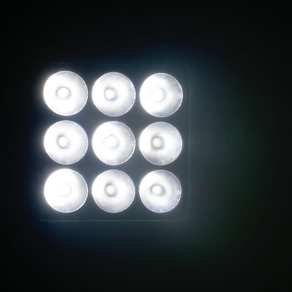 Proiettore da esterno a 9 LED 6 in 1 RGBWA+UV da 12 W