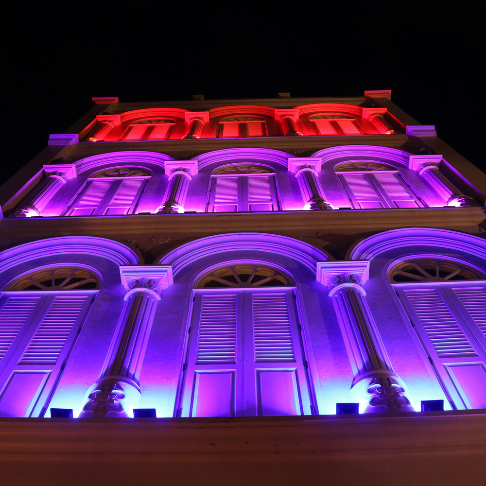 Proiettore da esterno a 9 LED 6 in 1 RGBWA+UV da 12 W