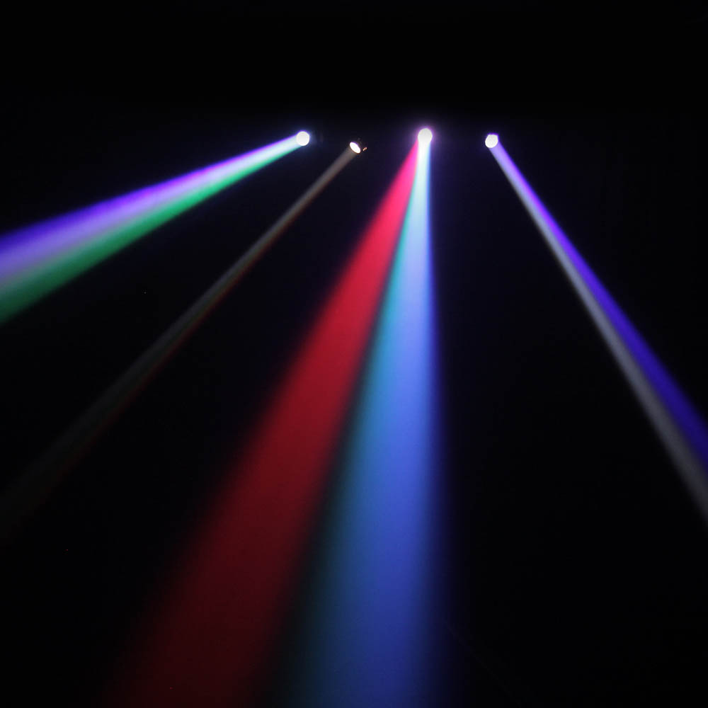 Impianto di illuminazione con 4 proiettori a testa mobile ultraveloci dotati di Quad-LED RGBW CREE da 10 W