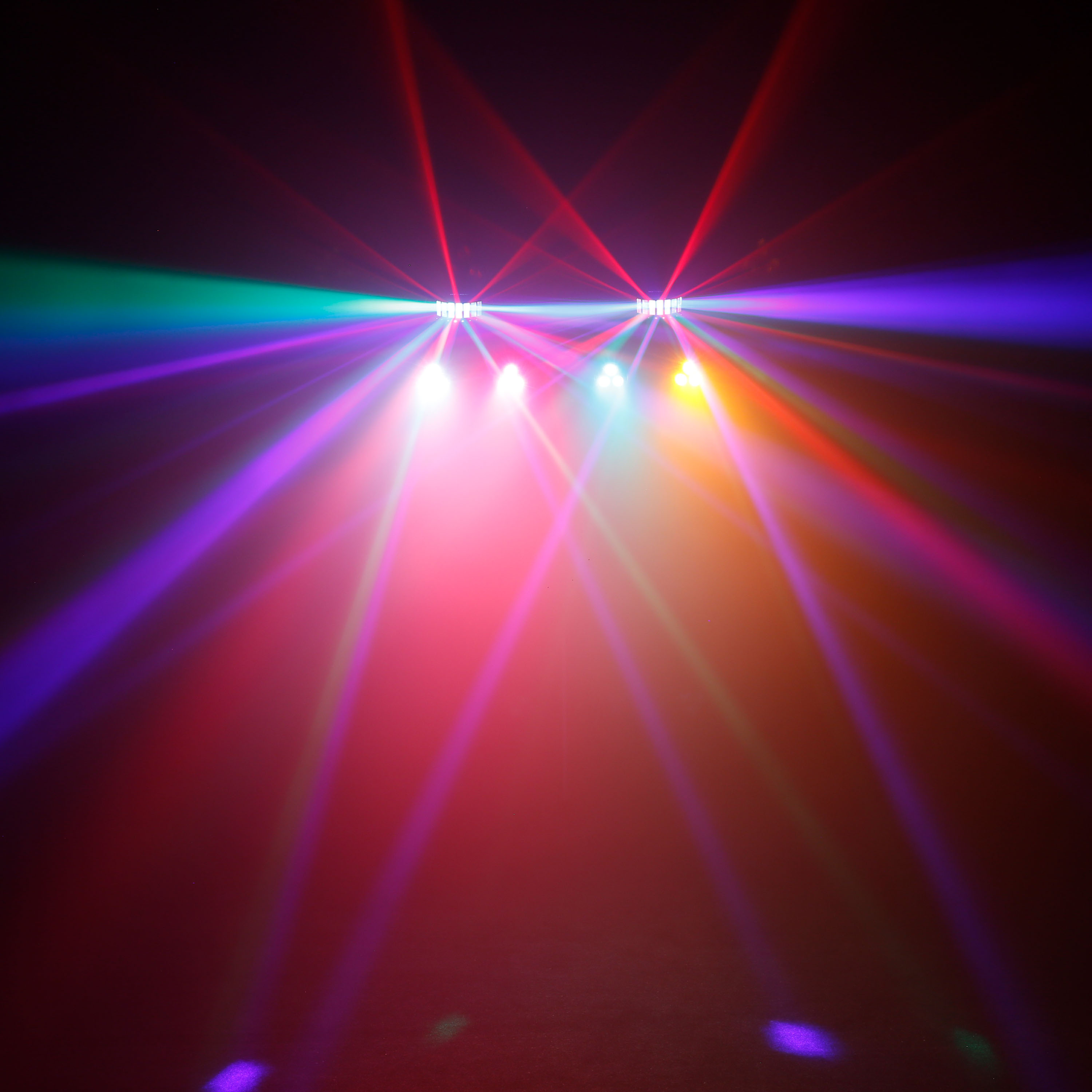 Impianto di illuminazione con 3 effetti luce per DJ e complessi musicali itineranti