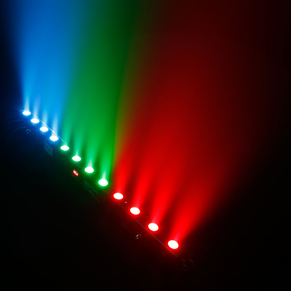 Barra a 12 LED tricolore da 3 W in alloggiamento nero con telecomando IR