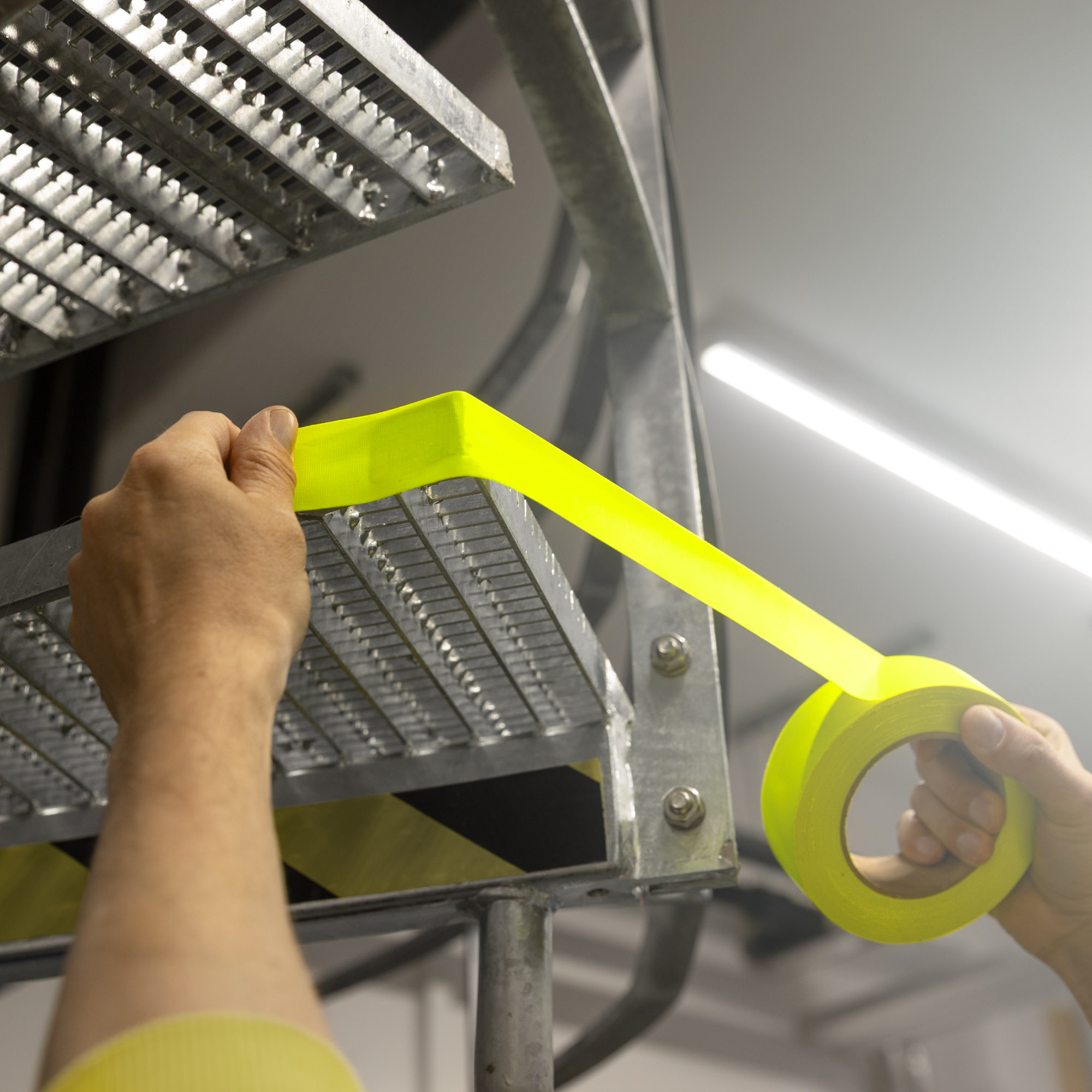 Nastro adesivo in tessuto | verde neon | 38 mm x 25 m