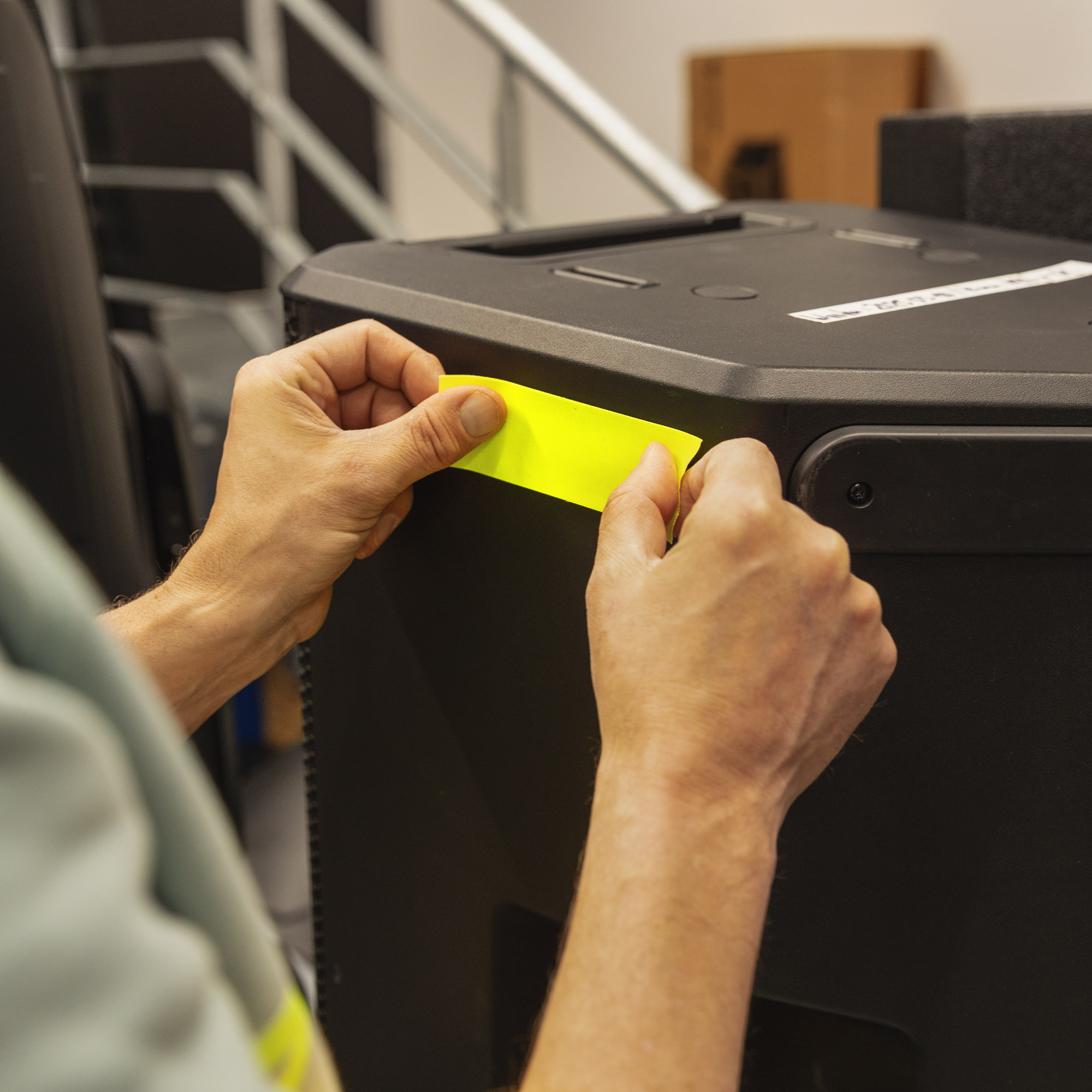 Nastro adesivo in tessuto | verde neon | 38 mm x 25 m