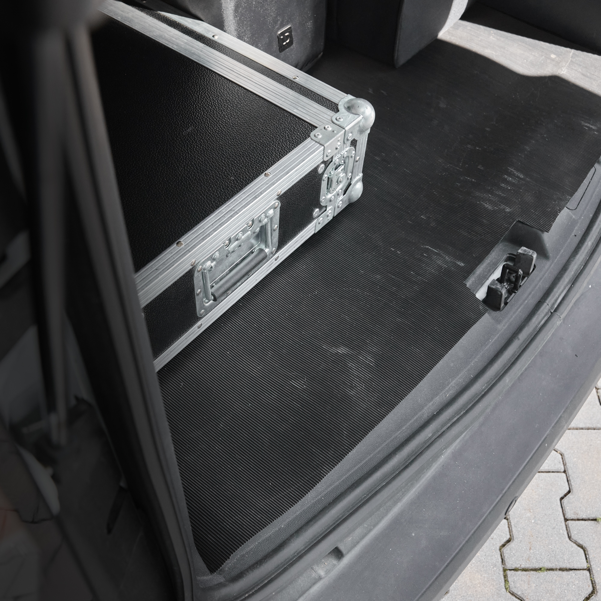 Tappetino in gomma rigata | nero | spessore 3 mm